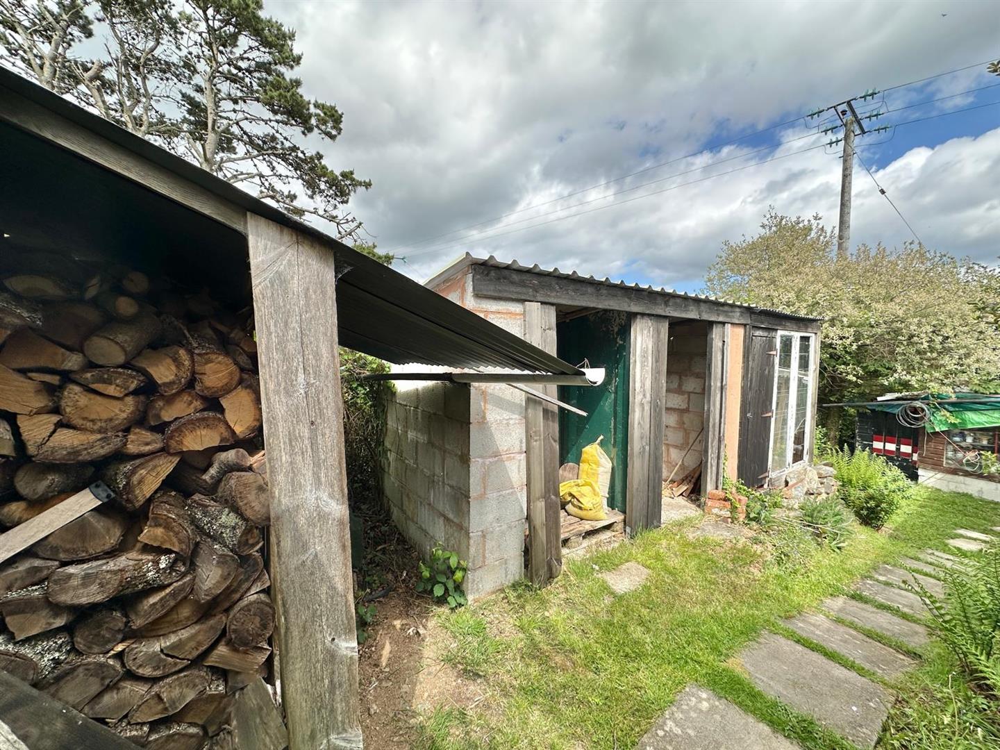 Tomperrow, Threemilestone, Truro